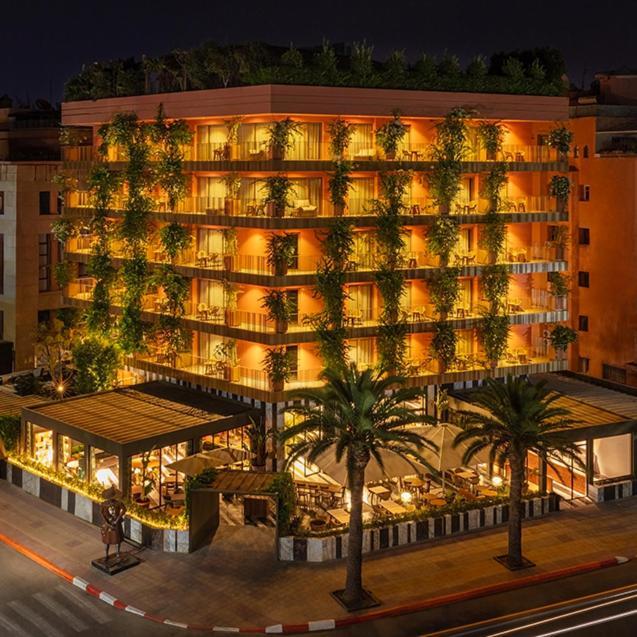 Hotel Jadali & Spa Marakeş Dış mekan fotoğraf The hotel at night